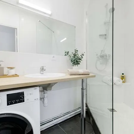 Furtivestay - Sentier - Ponceau 2 París